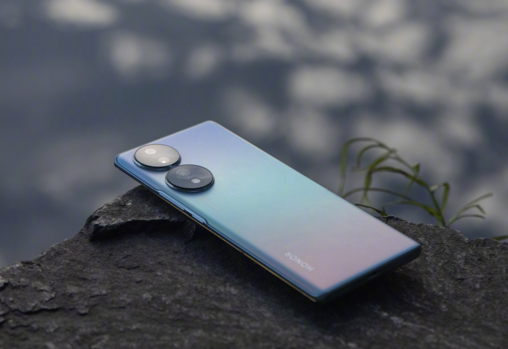 618多平臺(tái)新品銷(xiāo)冠 榮耀70系列爆火的原因找到了！